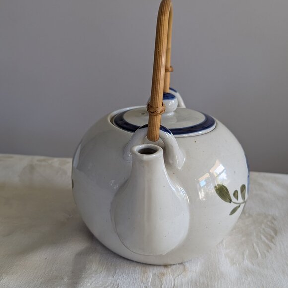 Chi Kiang Blue Floral Stoneware Teapot – Vintage - Picture 9 of 9
